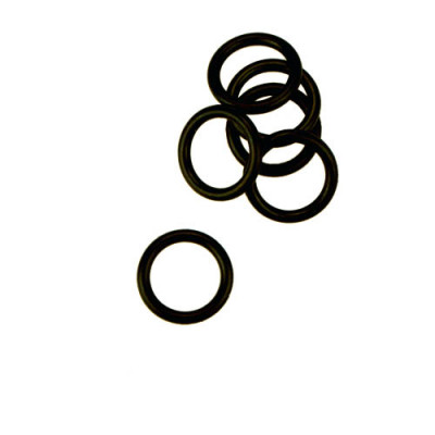 Suction cup with raised edge